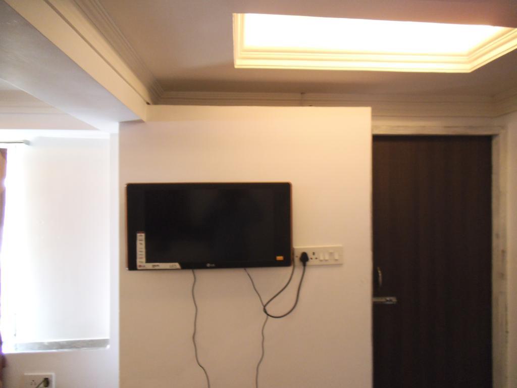 City Centre Hotell Agartala Exteriör bild